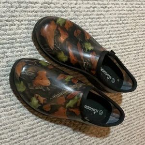 Sloggers garden shoes, size 12, Camouflage